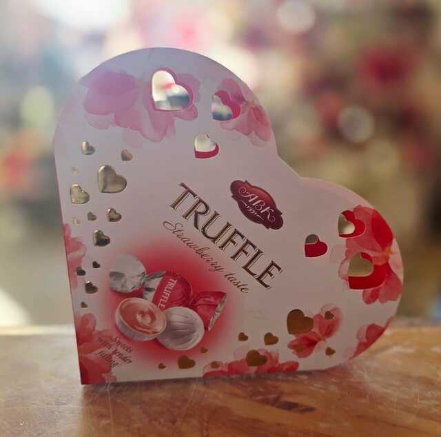 Clic pentru a vedea imaginea mărită Truffle