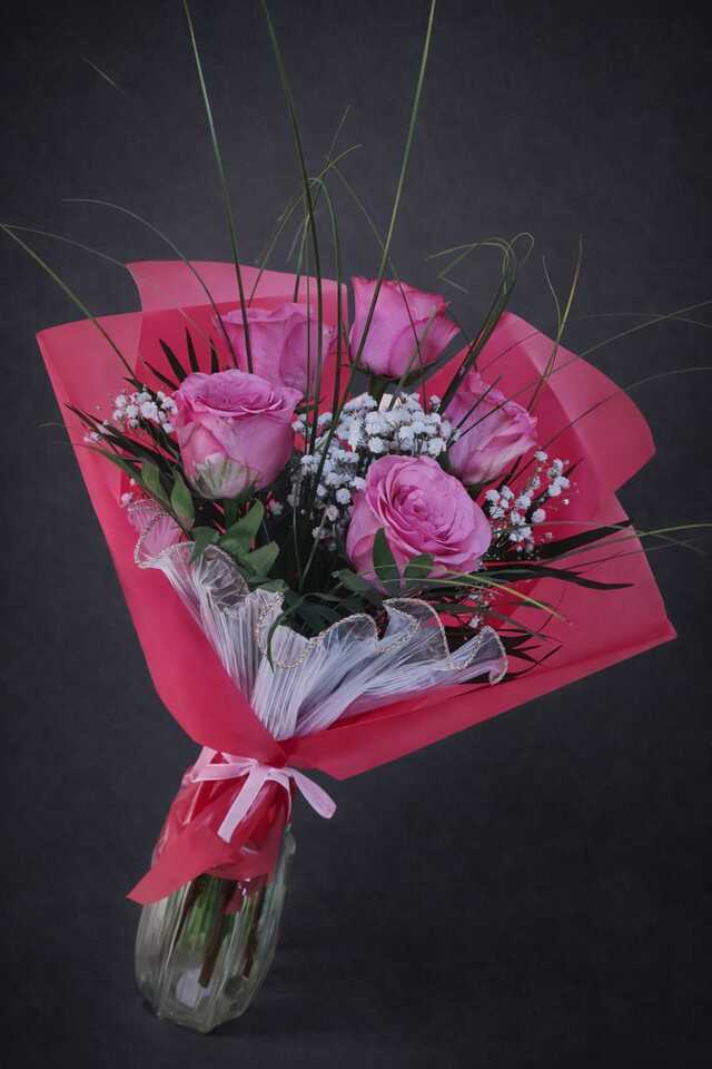 Clic pentru a vedea imaginea mărită Buchet Lovely Pink