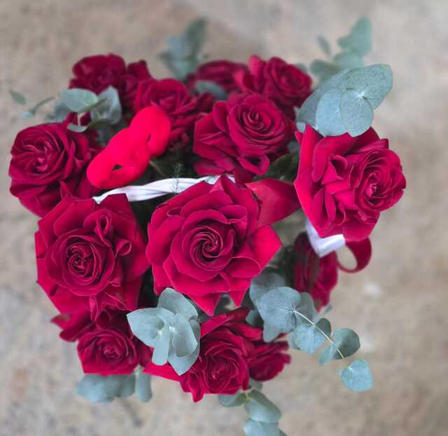 Clic pentru a vedea imaginea mărită Cos 13 trandafiri